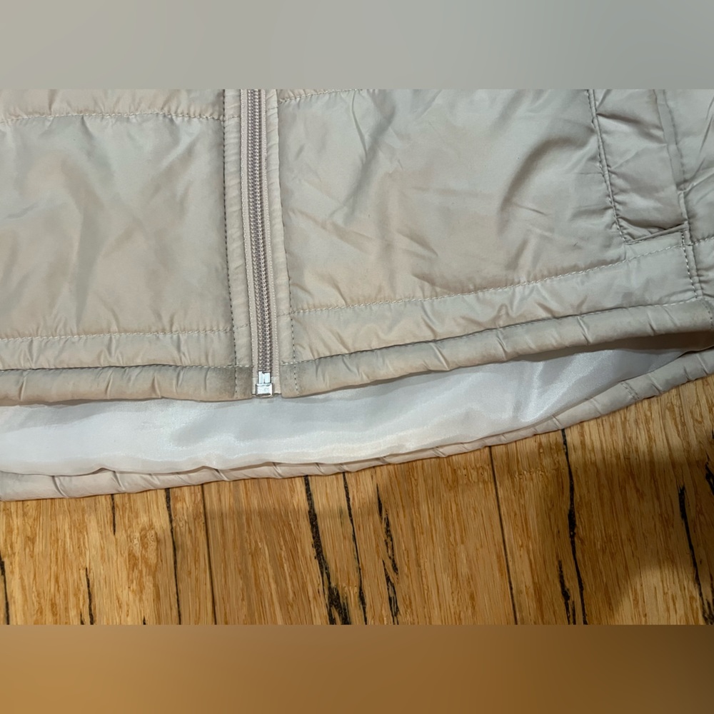 Merrel Vest - Picture 9 of 9
